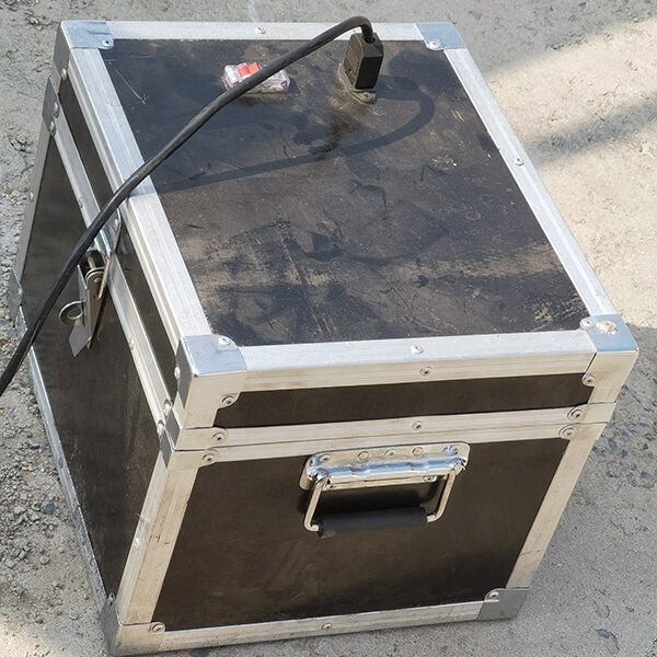 12m telescopic crane battery box